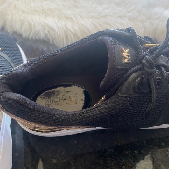 Michael kors running shoes - Picture 4 of 6